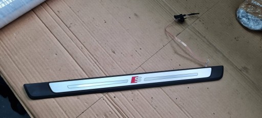 A5 8W S5 moulding LED cap threshold right front 8W0947418A A4 B9 8W