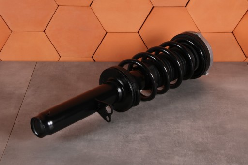 BMW 5 G30 G30 LCI shock absorber right front front XDRIVE 6875922 30 km !!!