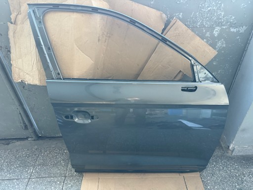 Audi q5 80a передні праві двері щиток хороший