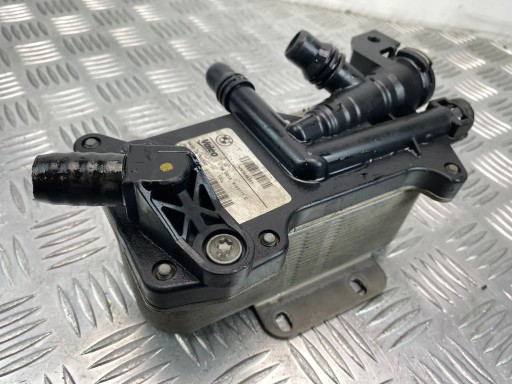 WYMIENNIK CIEPLA BMW F10 F11 F07 7638582