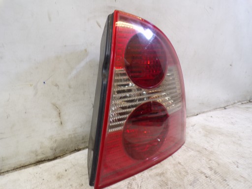 Licht hinten heck rechts VOLKSWAGEN PASSAT B5 LIFT Sedan