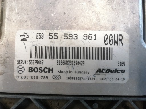 control unit computer of the engine OPEL CORSA D 55593981