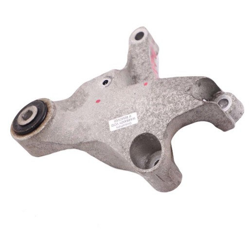 A2462401309-1 - Mercedes W176 Лапа Кріплення Подушка Двигуна