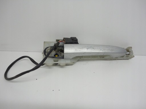 РУЧКА НАРУЖНАЯ ПЕРЕДНЯЯ ПРАВАЯ MAGENTIS 06-10R