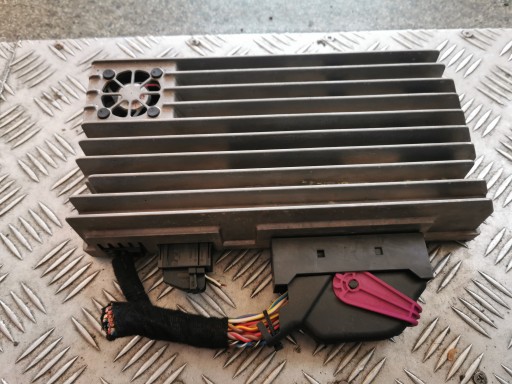Підсилювач Bang OLUFSEN AUDI A4 B8 / A5 8T0035223M