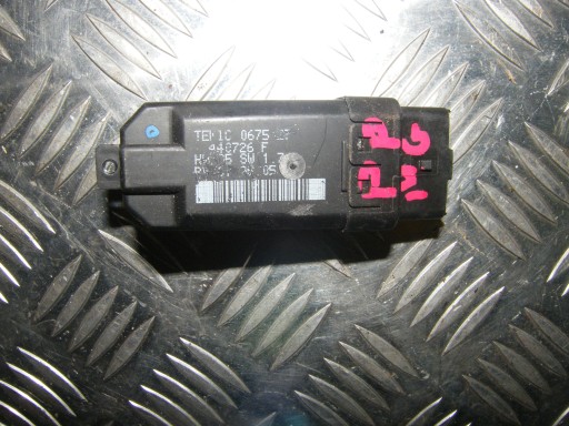 МОДУЛЬ ЛОБОВОГО СТЕКЛА ПРАВЫЙ ПЕРЕДНИЙ MEGANE II TEMIC 440726