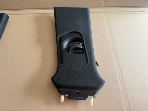 AUDI Q3 8U LIFT S-LINE kryt obal stĺpika stredná ľavá 8U0867293
