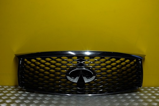 623105ZA0A-Q80 - INFINITI QX80 2015- ХРОМИРОВАННАЯ РЕШЕТКА ПЕРЕДНЕЙ КАМЕРЫ США