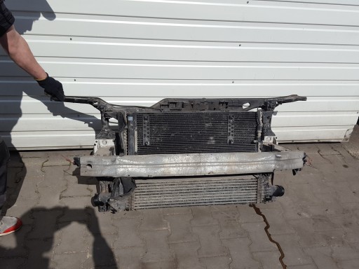 AUDI A4 B8 LIFT 11r- 2.0 TDI ПЕРЕДНІ РЕМНІ РАДІАТОРИ