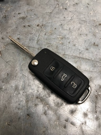 ignition + key SKODA OCTAVIA II LIFT 1K0905851B
