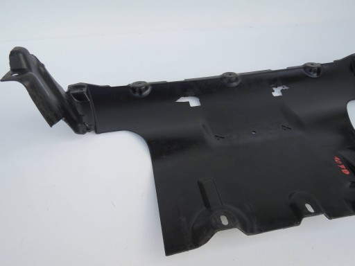 Blende Abdeckung untere DES MOTORS PORSCHE CAYENNE 4.8 V8 7L0825285