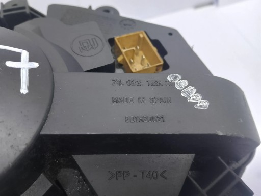 Volkswagen PASSAT B5.5 1996 de chauffage 8D1820021