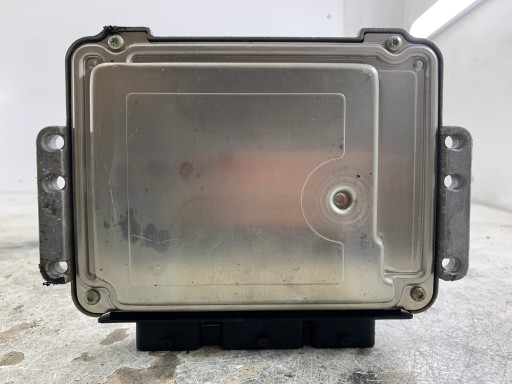 PEUGEOT 307 1.6 HDI computer control unit of the engine