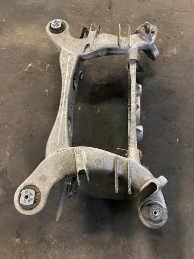 Mercedes s 217 задня балка візка 2173506802