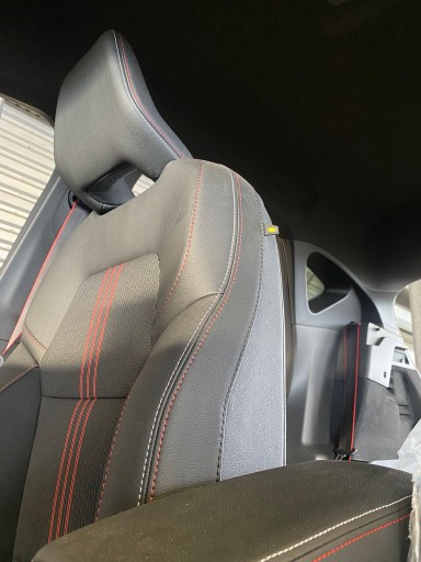 RENAULT CAPTUR II R. S. LINE чорний стеля дах