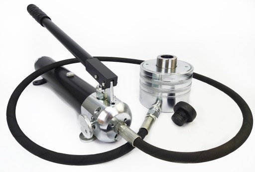 Знімач приводу через 40 тонн + насос 700бар