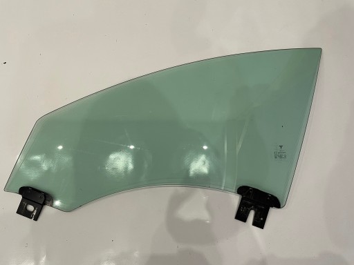 43R-001074 - TESLA MODEL S ЛОБОВОЕ СТЕКЛО ЛЕВОЕ