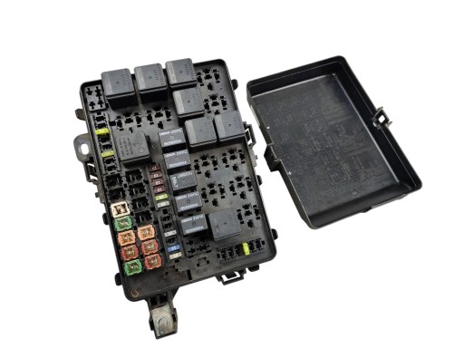 Module fusibles DODGE CHARGER II (2010-2014) P68083971AA