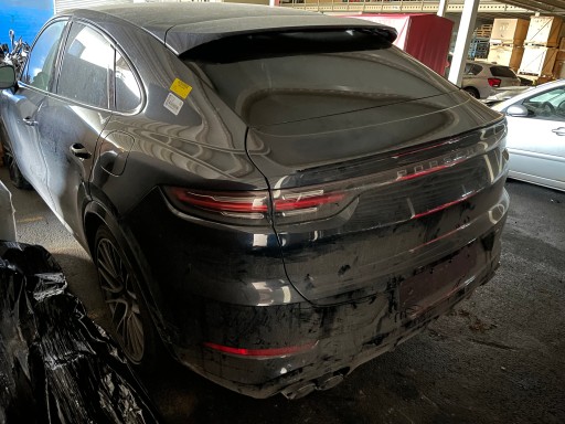 КОМПЛЕКТ ЗАДНІХ БАГАТО ЧАСТИН ДЛЯ PORSCHE CAYENNE COUPE