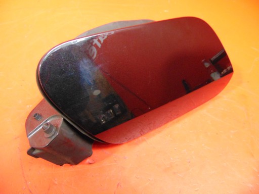 AUDI A1 II GB GBA 82A Tankklappe des Kraftstoffsbehälters schwarze 82A809906