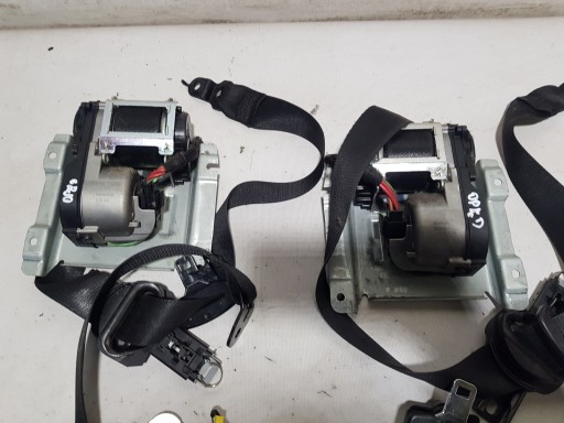 tension belts front left right KOMPLET MERCEDES W251
