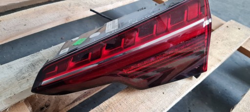 A4 B9 8W light LED right right rear part to the bonnet sedan 8W5945094AA