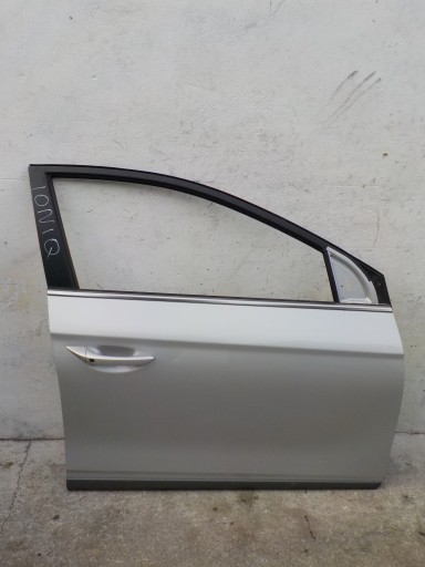 Hyundai ioniq - вхідні двері