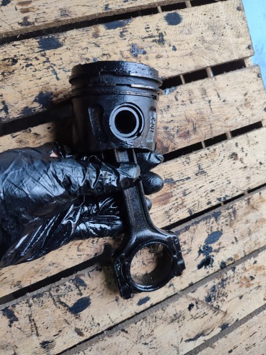OPEL ASTRA H III 1.3 CDTI piston connecting rod 06933 C201