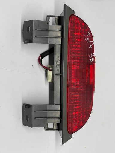 0k56a51580 light light third stop kia carnival II