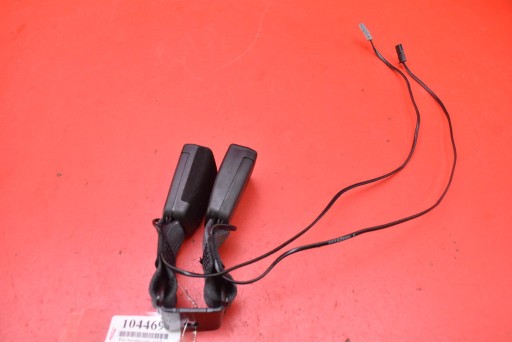 ZAPINKI PASOW SRODKOWEGO Arrière Gauche 13409377 OPEL ASTRA 5 V K 15-20