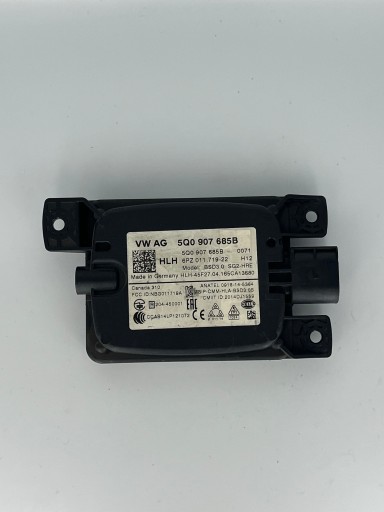 5Q0 907 - Контроллер системы помощи при движении по полосе 5q0907686b