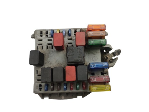 БЛОК ПРЕДОХРАНИТЕЛЕЙ FIAT DOBLO I 1 (2001-2004) 46776274