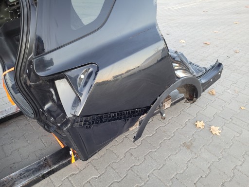 blatník záď zadní pravý čtvrtka + lišta držák SSANGYONG TIVOLI XLV LAK
