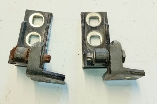 hinges door left front KOMPLET OPEL CORSA D Z20R