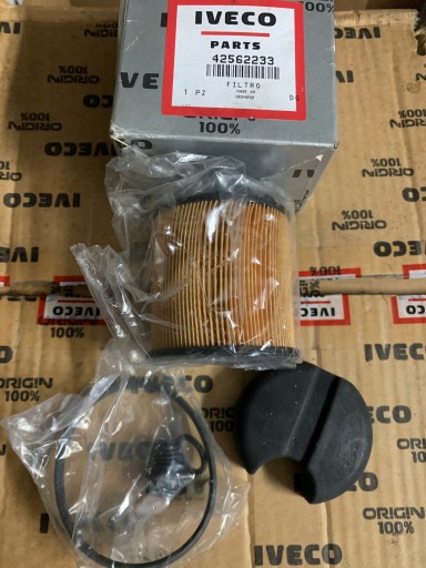 ФИЛЬТР-ВСТАВКА ADBLUE IVECO EUROCARGO STRALIS 42562233