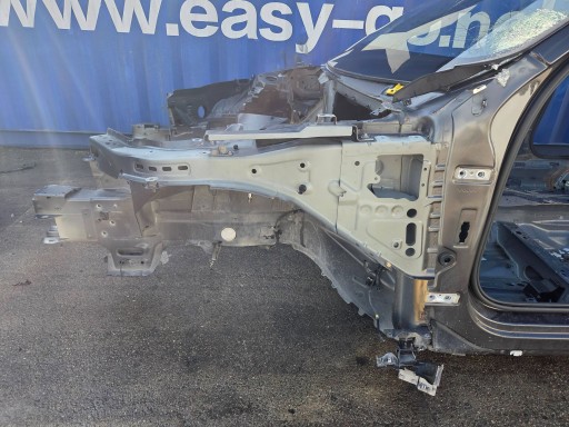 Volvo XC60 II quarter front left