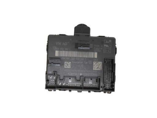 AUDI Q3 83A модуль передней двери 5Q0959592F