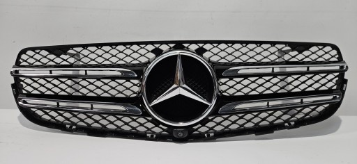 front PREKLADgrill of a bumper KAMERA MERCEDES GLC W253