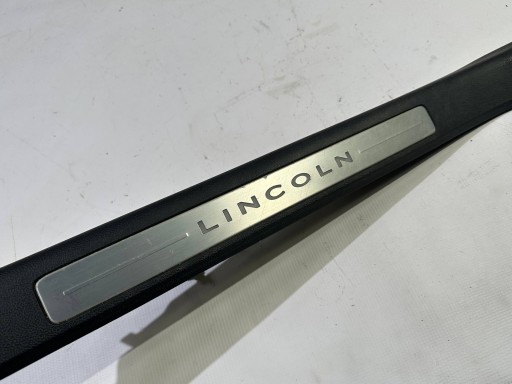 krytka lišta Kryt PRAHU pravá Lincoln Continental 2017+