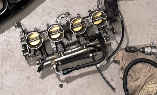 3000291 - Дросельні заслінки gsxr k7 750