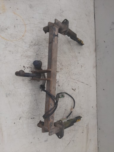 Фаркоп Subaru Forester III