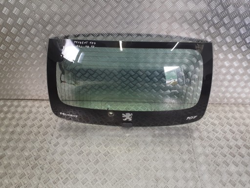 ЗАДНЕЕ ОКНО ПЕЖО 107