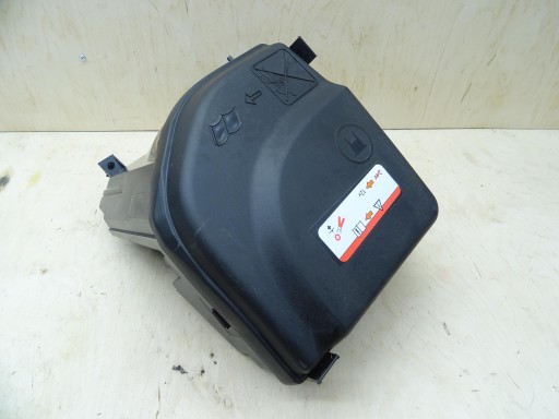 PEUGEOT 3008 5008 КОРПУС ЗАПОБІЖНИКІВ