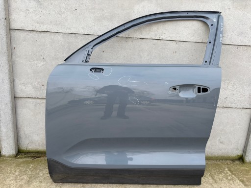 Volvo xc40 дверь спереди влево влево 2017 года