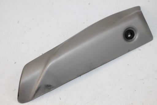 T765 39 - TRIUMPH STREET TRIPLE RS 765 ВИХЛОПНА КРИШКА