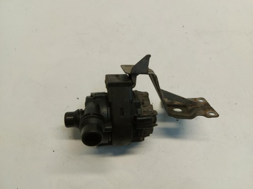 BMW G30 530e Supplémentaire Pompe Circulation d’eau 8638238