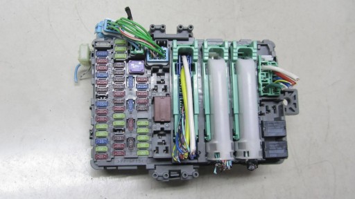 T1EE320 T1EE320 - Блок предохранителей honda cr-v iv 2.2 t1e-e320