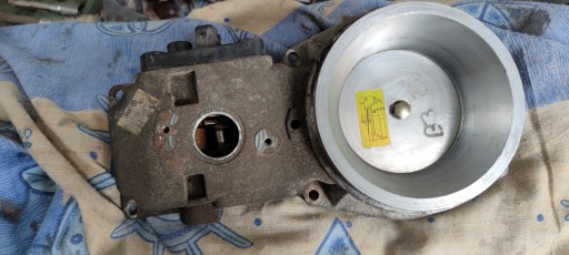 051133353A 0438121089 - РАСХОДОМЕР AUDI 80 2.0 026133353D 0438121070