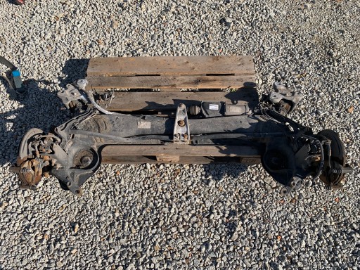 Renault megane iv 4control задня рульова балка