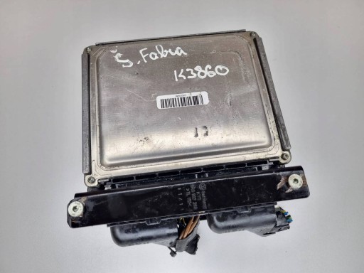 control unit of the engine Skoda Fabia 2 facelift 5J 2011 03P906021AN